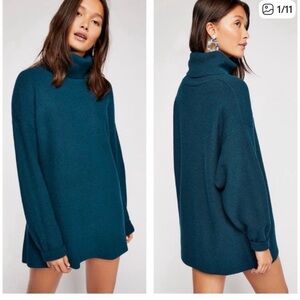 Free People Softly Structured Knit Tunic Sweater Size Small Turtle Neck